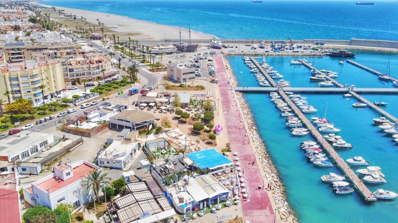 Apartamento Atico Pinar de Garrucha con vistas al mar-Gran Terraza Exterior foto